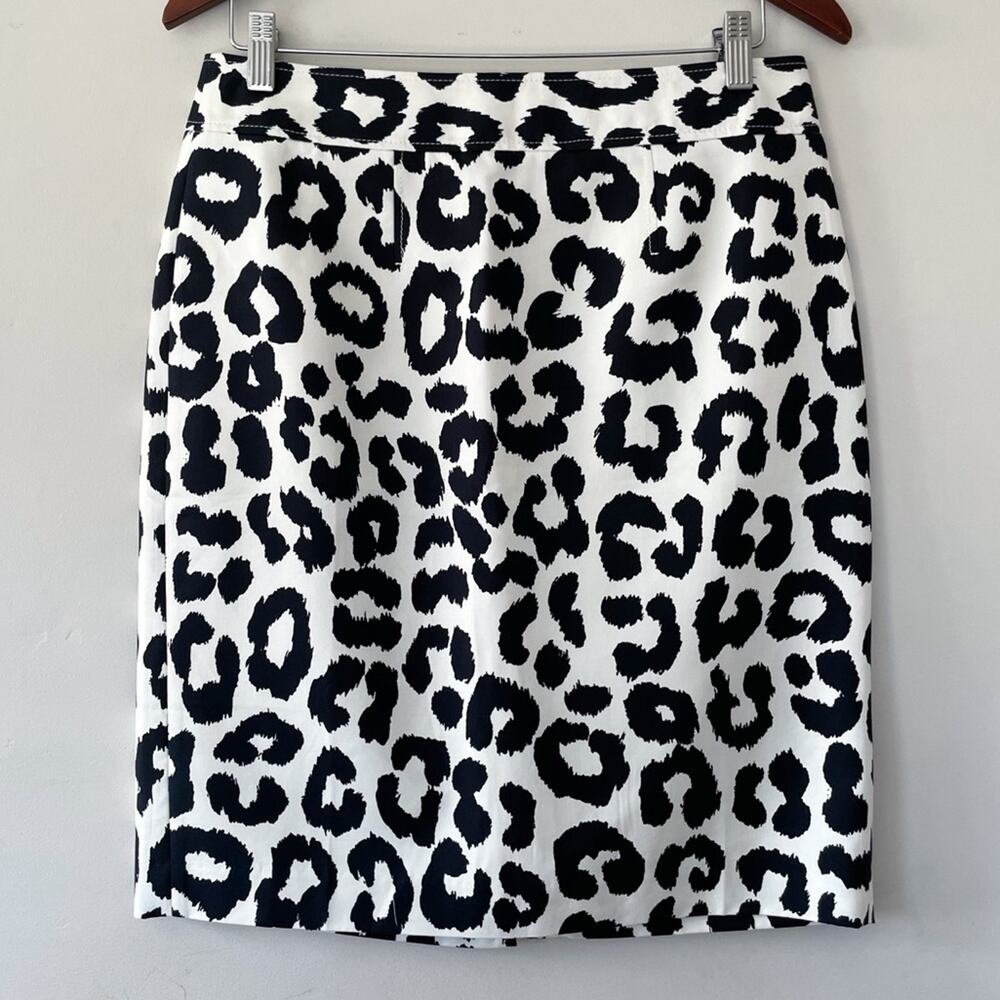 LOFT Black & White Leopard Print Pencil Skirt Size 8 EUC